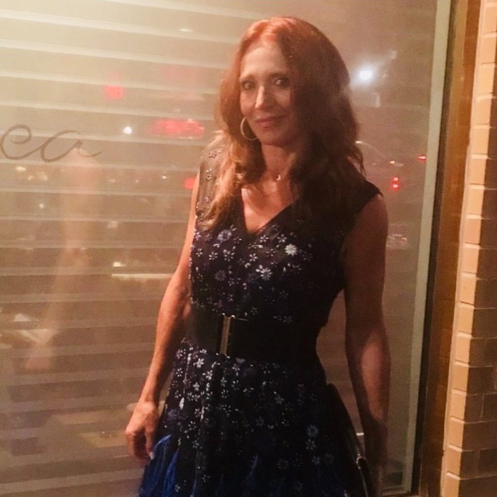 Elie Tahari Size 6 Gorgeous Dress in perfect condition